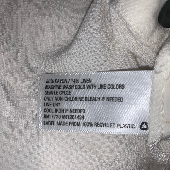 Universal Thread Cream Blouse Size XS - Picture 5 of 6